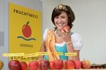 Bodensee-Apfelkönigin: Dorothee Stotz präsentierte bei der Pressekonferenz die neuesten Apfelsorten