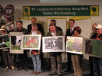 Die strahlenden sechs Gewinner des LBV-Fotowettbewerbs bei der Siegerehrung
