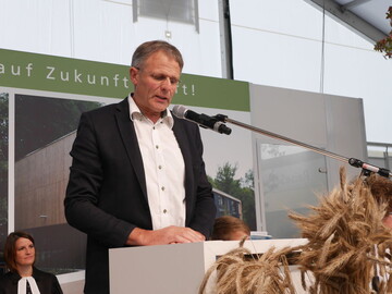 LBV-Vizepräsident Gerhard Glaser bei seiner Ansprache anlässlich der Erntedankfeier am 5. Oktober 2014 auf dem LWH.
