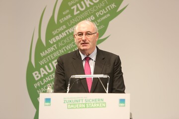 Phil Hogan, EU-Kommissar fr Landwirtschaft, auf dem Deutschen Bauerntag 2016 in Hannover.
