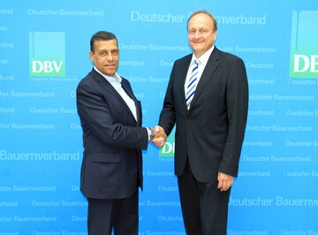 Der Prsident des franzsischen Bauernverbandes FNSEA, Xavier Beulin, (links) traf sich mit DBV-Prsident Joachim Rukwied zu einem Spitzengesprch in Berlin. 
