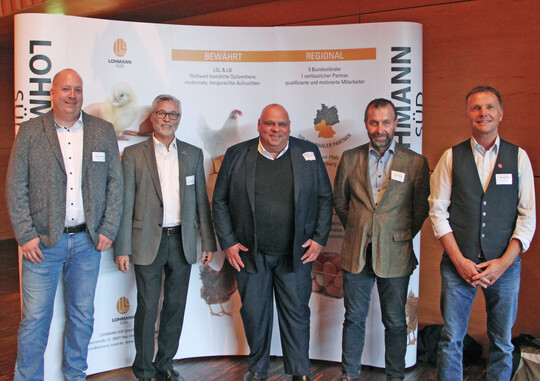 Teilnehmer der Podiumsdiskussion beim Erzeugerforum der Lohmann Sd GmbH & Co. KG (von links nach rechts): Frank Hartmann, Dr. Michael Grashorn, Joachim Holz, Robert Schmack und Christoph Hnig.