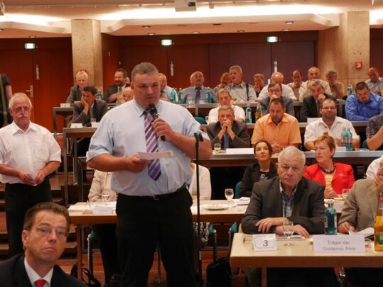 Rottweils Kreisobmann Manfred Haas fragt nach.