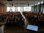 Voller Saal im Alfred-Kärcher-Auditorium in Winnenden