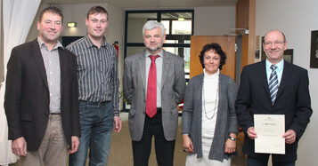 Preistrger aus der Landwirtschaft: Milchviehhalter Hans und Alexander Keller mit Ministerialdirektor Wolfgang Reimer und Pferdehalter Iris und Hans-Peter Wllner 
