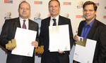 Verleihung des begehrten Werbepreises Effie in Gold, v.l.: Lukas Leitner, Cayenne Werbeagentur; Andreas Geisler, ARGE Heumilch und Sascha Berndl, Initiative Media.