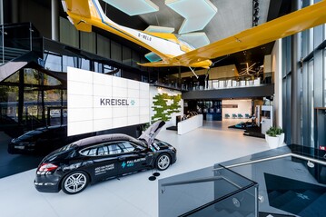  John Deere hat eine Vereinbarung zum Erwerb der Mehrheitsbeteiligung am
Batterieunternehmen Kreisel Electric unterzeichnet. 