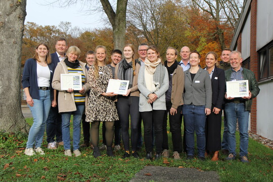 Referenten und Vertreter der Praxisbetriebe trafen sich am 22. November 2023 zur Abschlussveranstaltung des MuD Projekts #Pute@Praxis auf Haus Dsse.