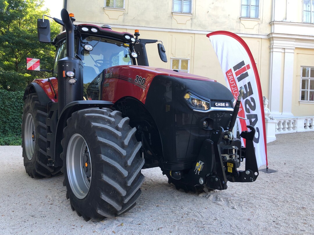 Die neue Magnum AFS Connect-Baureihe umfasst fünf Modelle bis 435 PS Maximalleistung.