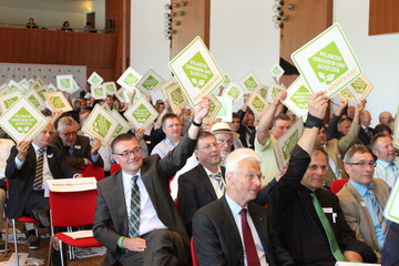 Die Delegierten des Landesbauernverbandes in Baden-Wrttemberg untersttzen voll die Aussage der Aktion Pflanzen ernhren und schtzen! Wir knnen das! 