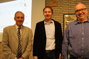 Wie lsst sich Energie auf den Betrieben einsparen? Das diskutierten (v. l. n. r.): Prof.Dr. Thomas Jungbluth vom Institut fr Agrartechnik an der Uni Hohenheim, Thomas Weil von der LSZ Boxberg und Mathias Harsch vom LAZBW Aulendorf.