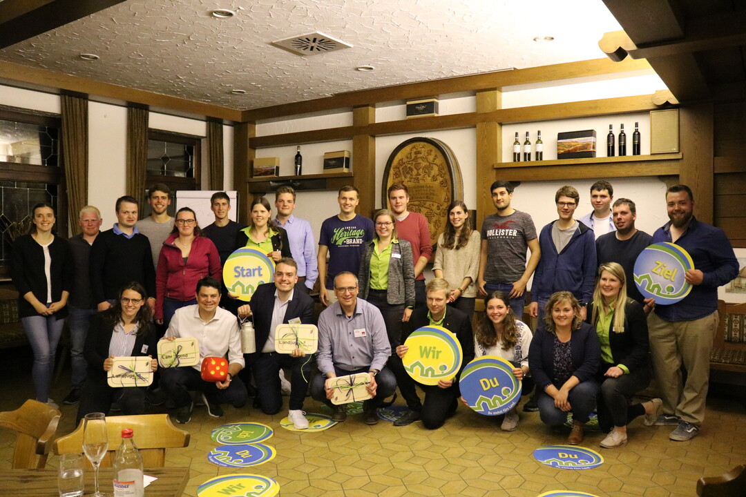 Teilnehmer des Parlamentarischen Abends der Landjugend Württemberg-Baden.