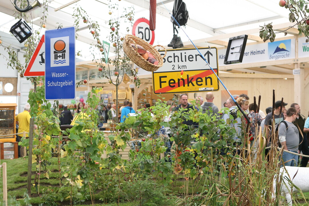 Die vielfltigen Nutzungsformen der Landschaft greift die Sonderausstellung "Der Grne Pfad" auf.
