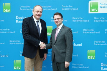Staatssekretr Andreas Feicht referierte ber Bioenergie und Netzausbau im erweiterten Verbandsrat des Deutschen Bauernverbands.