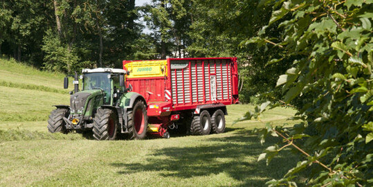 Der Markt fr Lade- und Erntewagen konnte sich auf dem Stand der vorigen Saison stabilisieren.