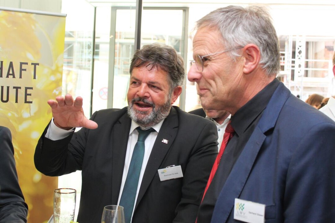 Reinhold Pix (Grne) und LBV-Vizeprsident Gerhard Glaser
