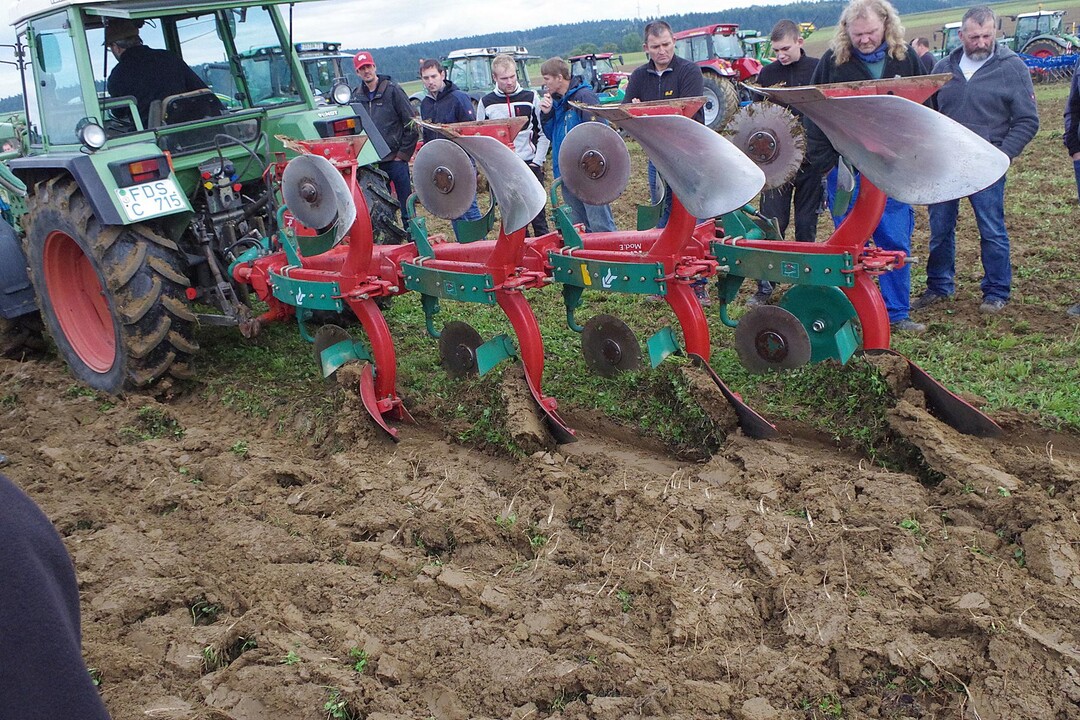 Der Boden wurde auf er Veranstaltung in Alpirsbach zuverlssig gewendet, obwohl die Schare nicht tief eingedrungen sind.