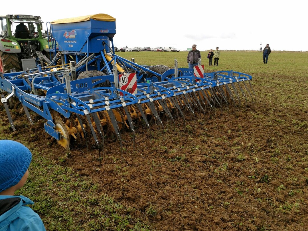 Das Gert hat eine Arbeitsbreite von 6,5 Metern.