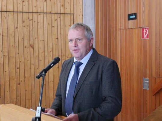 Kreisvorsitzender Friedrich Grohans attackiert die zunehmende Zahl an Vorschriften und Auflagen.