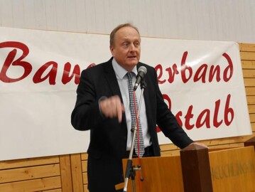 Hauptredner Joachim Rukwied: Kmperisch, mit klaren Worten und Forderungen erhlt der LBV- und DBV-Prsident auf der Ostalb viel Applaus.