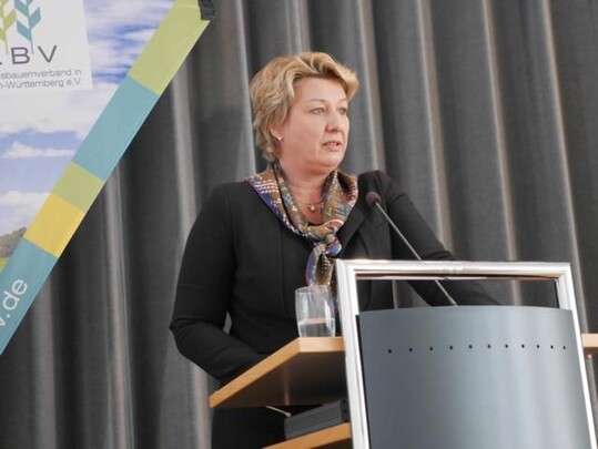 Regionaldirektorin Dr. Nicola Schelling