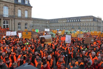 ber 2500 Jger kamen nach Stuttgart