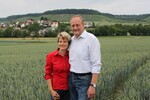 Joachim Rukwied, hier mit Ehefrau Katrin, ist es im Präsidentenamt wichtig, sich auch Zeit für die Familie und den Betrieb zu nehmen.
