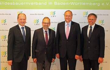 Neu als Vizeprsident gewhlt: Hans-Benno Wichert, im Amt besttigt Vizeprsident Klaus Mugele, LBV-Prsident Joachim Rukwied, Vizeprsident Gerhard Glaser (v. l.)