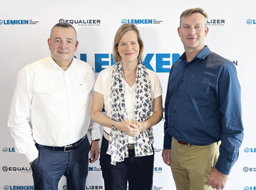 Zuversichtlich: Lemken-Geschftsfhrer Anthony van der Ley (links), Gesellschafterin Nicola Lemken und Equalizer Managing Director Gideon Schreuder nach der Vertragsunterzeichnung.