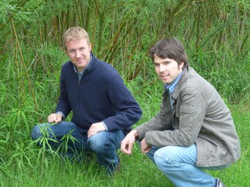 LTZ-Bioenergieberater Thiel (links) und Kaiser