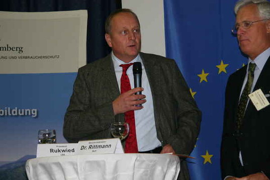 Landesbauernverbandsprsident Joachim Rukwied (links) und Albrecht Rittmann vom Ministerium fr Lndlichen Raum, Ernhrung und Verbraucherschutz