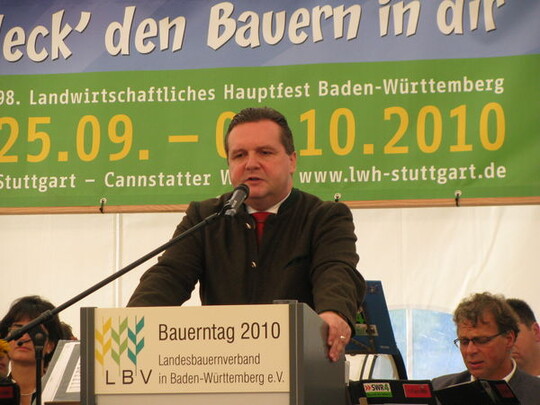 Ministerprsident Stefan Mappus spricht beim Bauerntag auf dem Landwirtsdchaftlichen Hauptfest