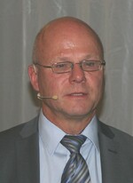 Dr. Hartmut Meyer, Moorgut Kartzfehn: „Die Grundlage für stabile Knochen und damit Beingesundheit bis zum Schluss wird in den ersten Lebenswochen gelegt.“