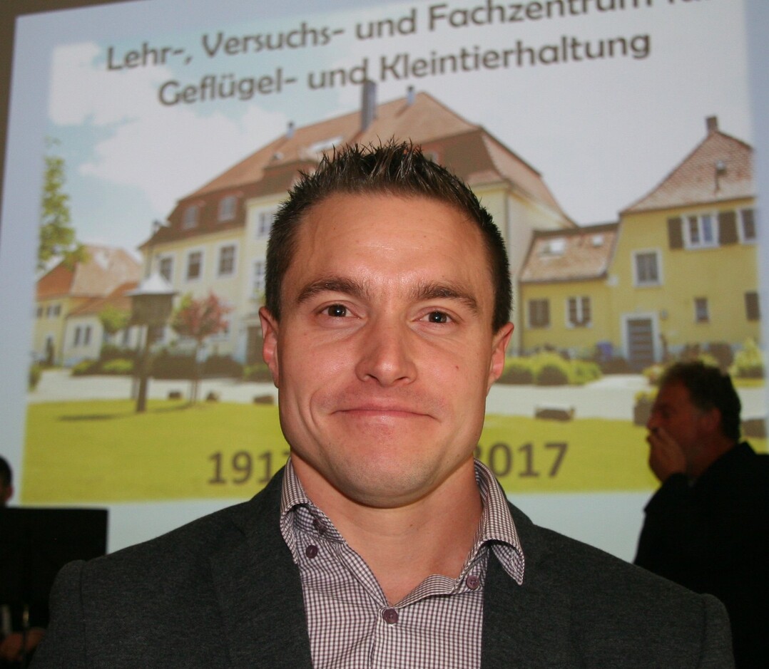 Manuel Moosmayer, Burgrieden, ist frisch gebackener Meister Tierwirt, Fachrichtung Gefllgel, 2017