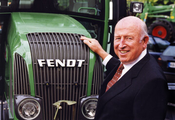 AGCO-Grnder Robert J. Ratliff.