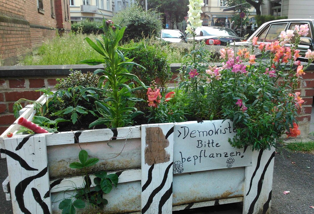 Blumenkiste - am Anfang vieler Projekte steht die Improvisation.