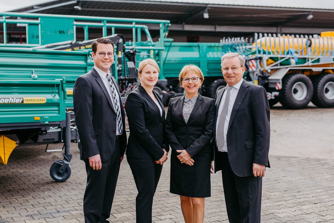 Die Oehler-Geschäftsführung mit (v.l.): Manfred Oehler, Diana Oehler, Yvonne Oehler und Sascha Riedinger.