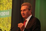 EU-Haushaltskommissar Günther H. Oettinger bietet dem Bauernpräsidenten weitere Gesprächsbereitschaft in Sachen Gemeinsame Agrarpolitik (GAP) an.