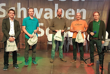 Was Landwirte in Sachen Energie alles auf die Beine stellen knnen, zeigten die vorgestellten Projekte im Fachgesprch beim Bauernverband Allgu Oberschwaben (v. l.): Roland Sauter, Brgermeister von Argenbhl; Mario Reck, AER GmbH & Co. KG; Anton Eller, REG GmbH und Severin Batzill, Batzill Gbr. Die Gesprchsleitung hatte Franz Schnberger vom Bauernverband Allgu-Oberschwaben.