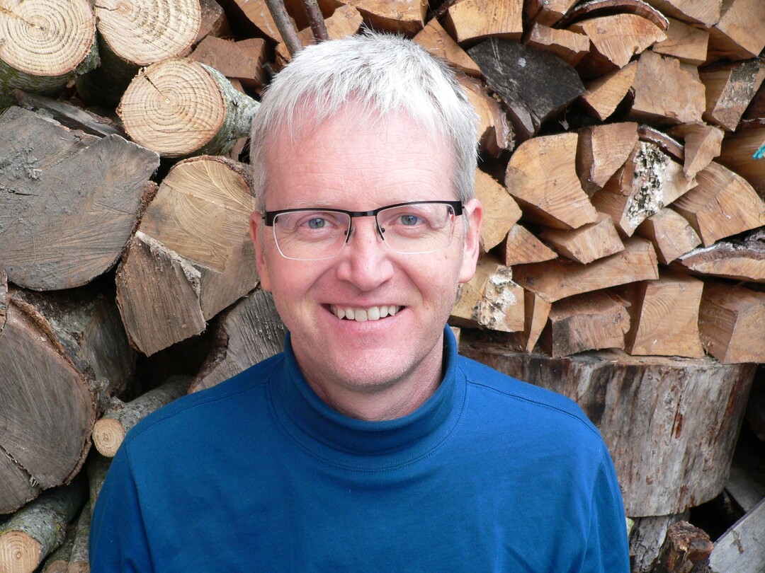 Dr. Hans-Jrgen Seeger, Fachtierarzt fr Rinder beim Tiergesundheitsdienst (TGD) Aulendorf der Tierseuchenkasse Baden-Wrttemberg, macht zahlreiche Krankheitsursachen in Haltung und Ftterung der Rinder aus.