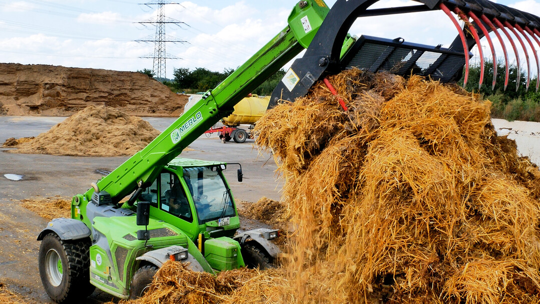 Der Turbofarmer XXL von Merlo hat 170 PS Motorleistung, 6,5 Tonnen Hubkraft und neun Meter Hubhhe.