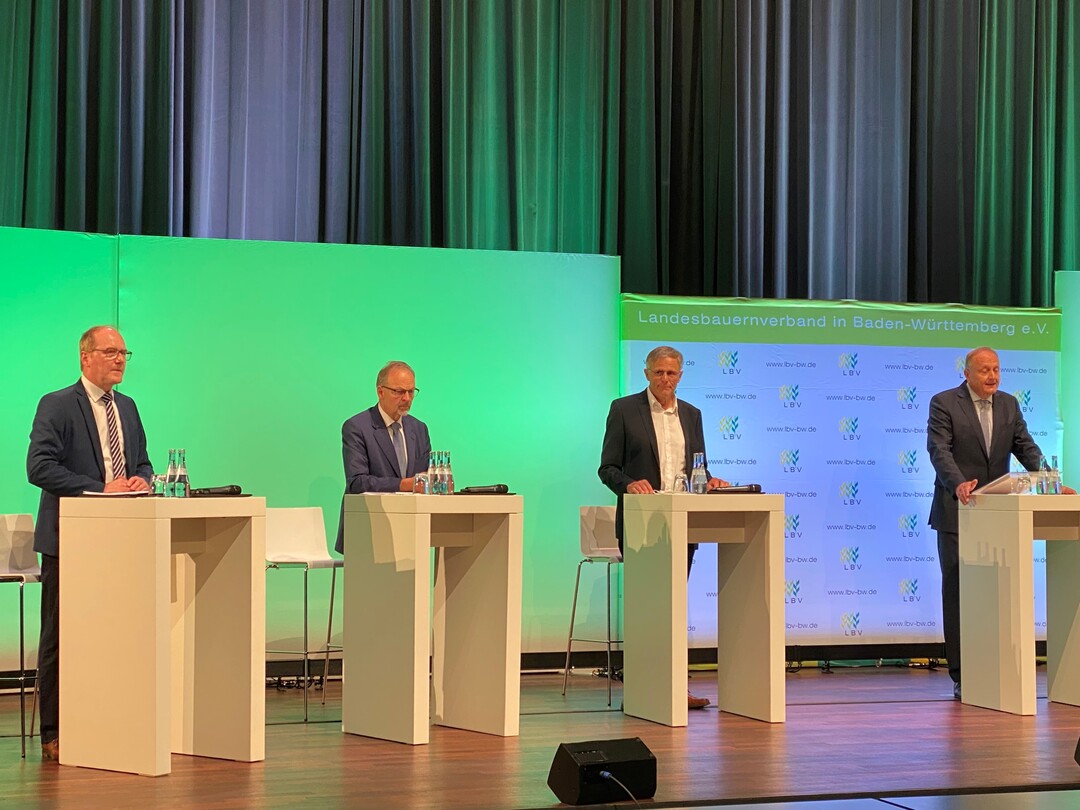  Digitale Mitgliederversammlung des Landesbauernverband in Baden-Wrttemberg 2021: Prsident Joachim Rukwied (r.) und die Vizeprsidenten (v.l.) Hans-Benno Wichert, Klaus Mugele und Gerhard Glaser 