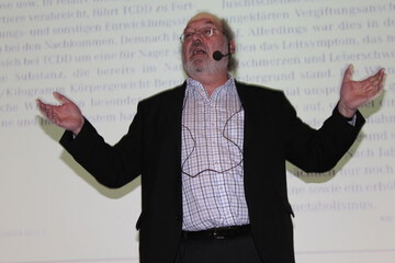 Udo Pollmer, bekannter Ernhrungsexperte, spricht beim Kreisbauerntag Bblingen am 26. Januar 2013 in Ehningen.