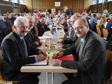 Auf der LIchtmesstagung in St. Johann-Wrtingen (Landkreis Reutlingen): Prsident Joachim Rukwied (rechts), Kreisvorsitzernder Gebhard Aierstock (links).