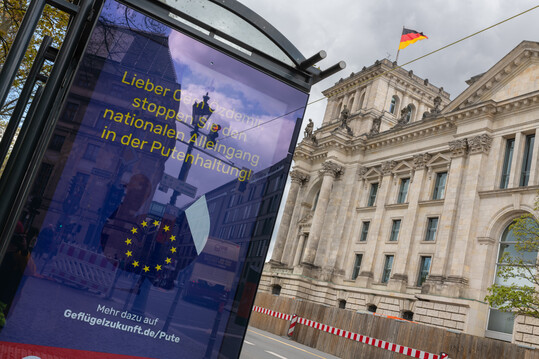 Der ZDG hatte im April 2023 eine ffentlichkeitswirksame  Kampagne gegen den deutschen Alleingang in der Putenhaltung gestartet.