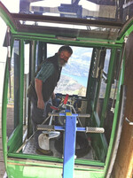 Der Spaltenmixer Torro in luftiger Höhe.