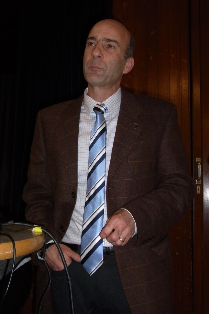 Liegeflchen nehmen fr Uwe Eilers vom LAZBW eine Schlsselrolle beim Komfort fr die Khe ein. Boxen sollten entsprechend gepflegt und sauber gehalten werden und zur Gre der Wiederkuer passen. Nur dann ist sichergestellt, dass sich die Tiere gengend lange in die Liegeboxen legen, wiederkuen und sich erholen.