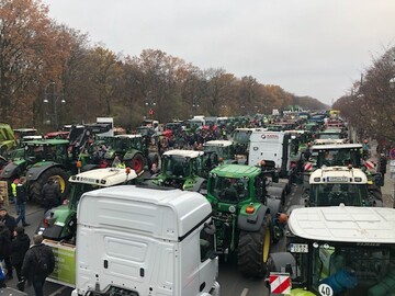 "Zu viel ist zu viel! Jetzt ist Schluss!": Am kommenden Montag treffen sich Landwirte aus ganz Deutschland am Brandenburger Tor, um ihren Unmut ber die geplanten Streichungen bei Agrardiesel und Kfz-Steuerbefreiung deutlich zu machen.  