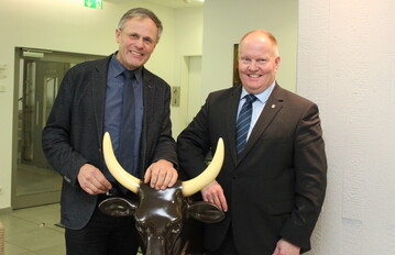 LBV-Vizeprsident Gerhard Glaser (links) konnte DBV-Milchprsident Karsten Schmal im Milchausschuss des Landesbauernverbandes (LBV) begren.