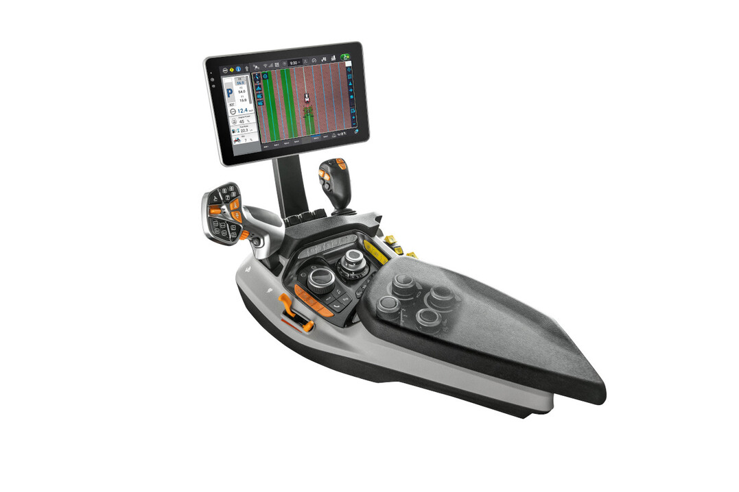Steyr Terrus CVT neue Multicontroller III Armlehne